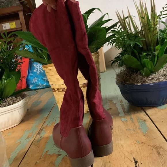 Hoff knee boot burgundy suede like material . 6.5 size - Picture 5 of 10